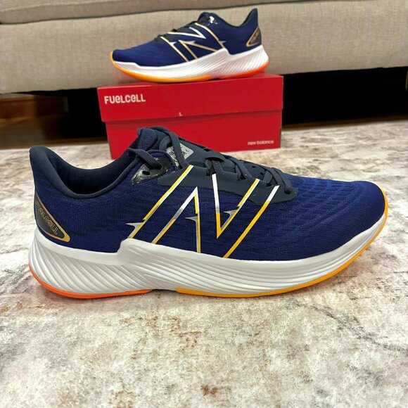 NWT Mens New Balance Shoes Size 13 - Picture 1 of 1